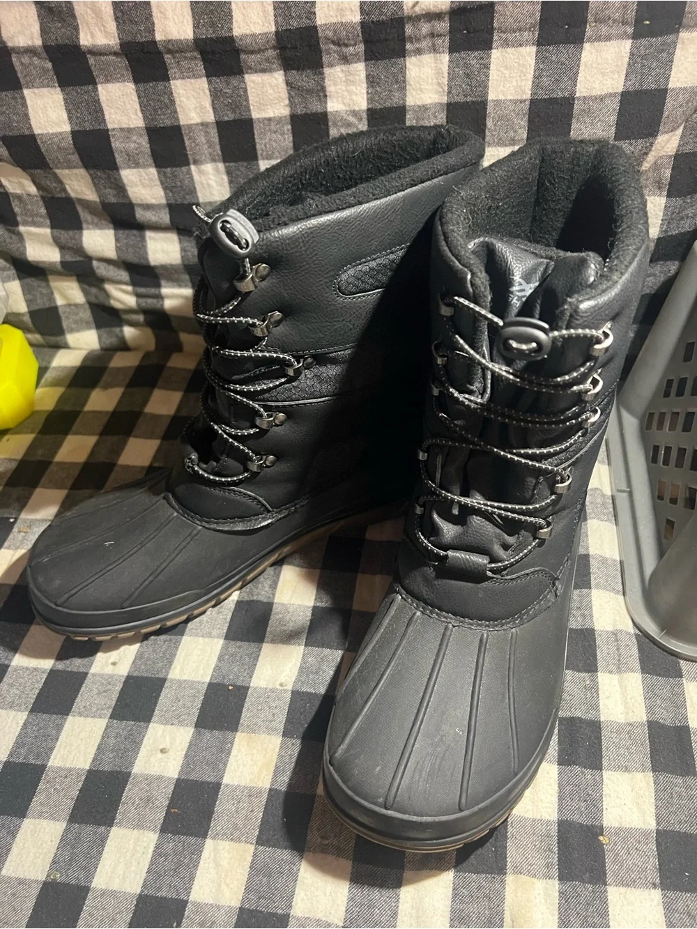 High Sierra Men's Black Waterproof Lace-Up Snow Boots